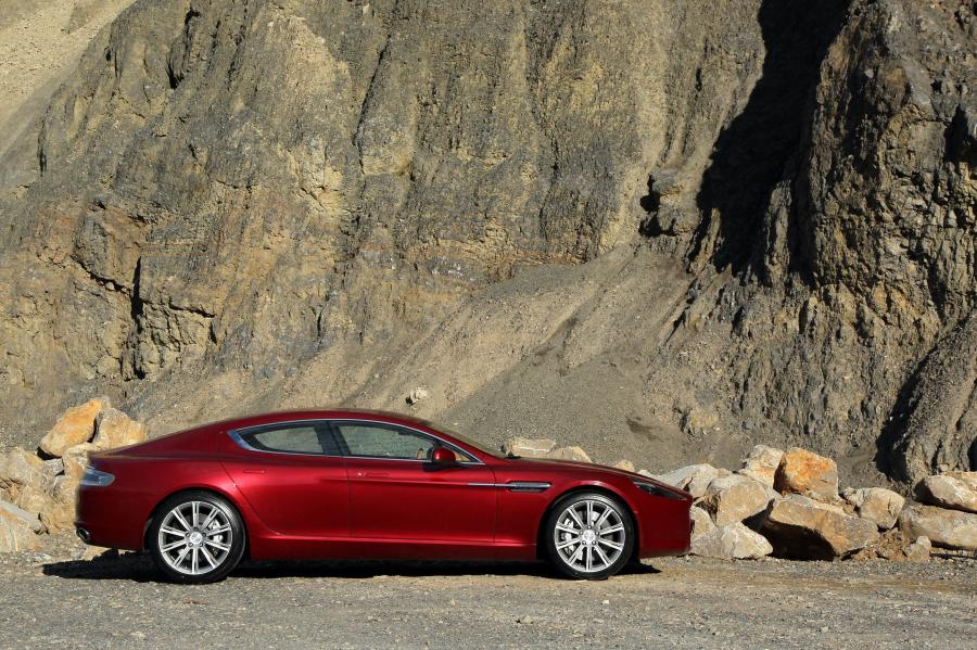  Aston Martin Rapide 2010 года  (фото 70 из 190)